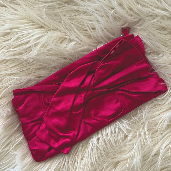 BEBE Fuschia clutch - Picture 3 of 6